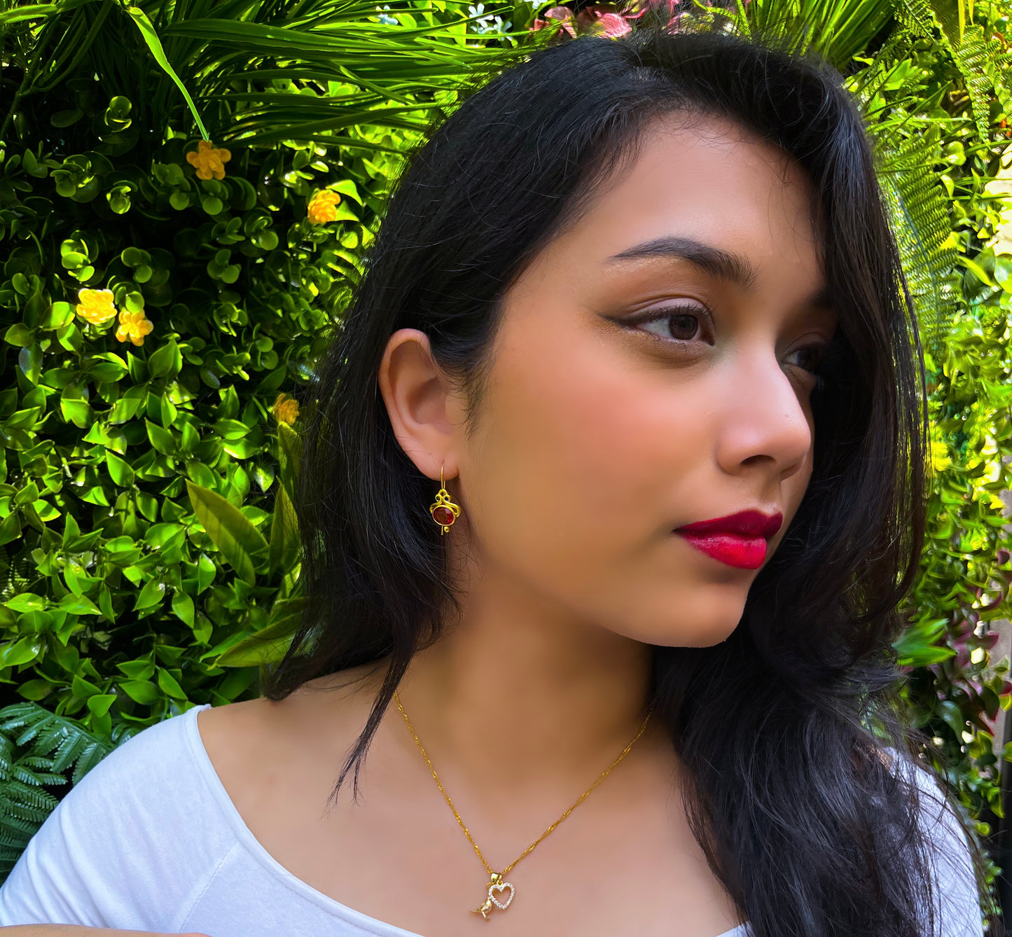 Granate earrings gold