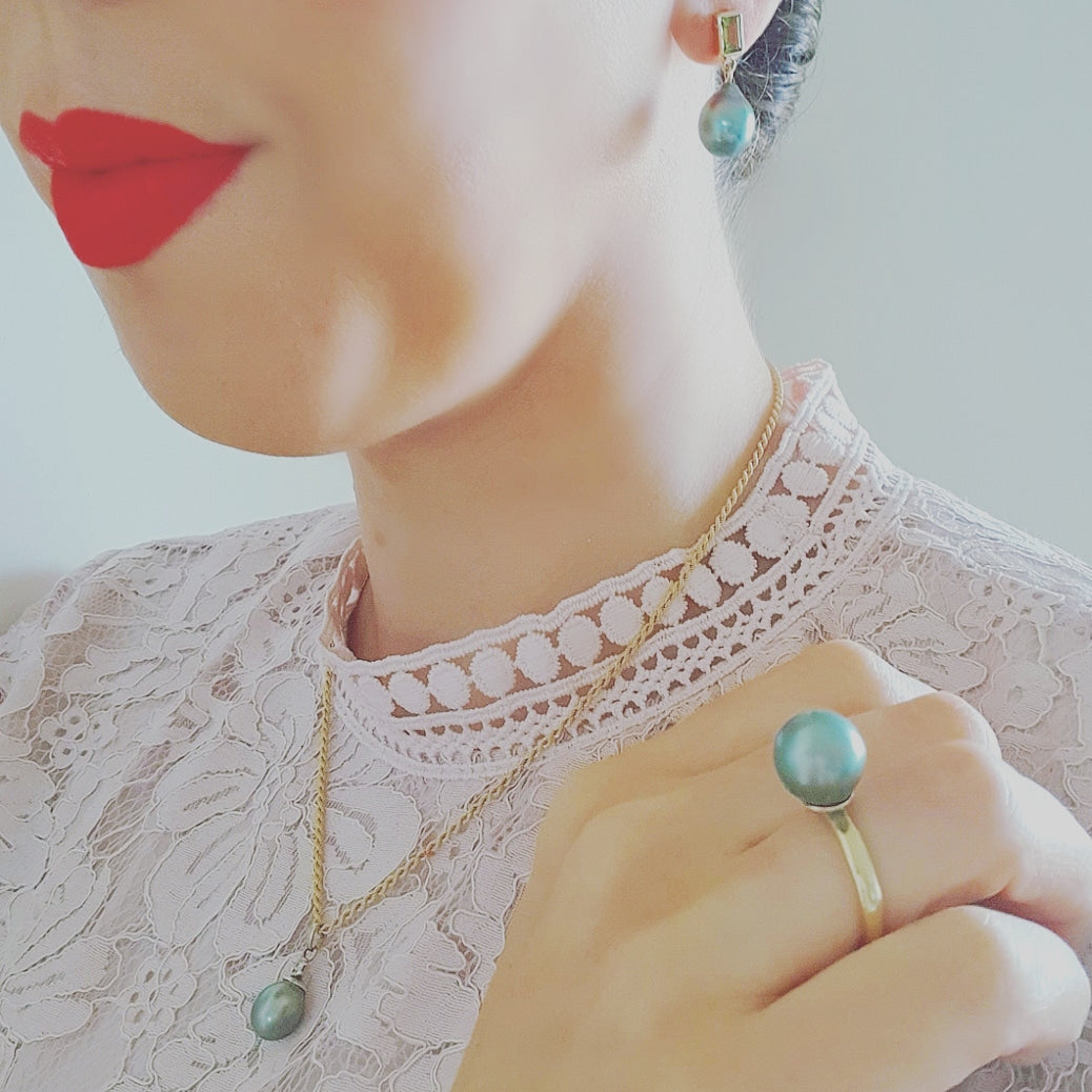Tahiti pearl ring