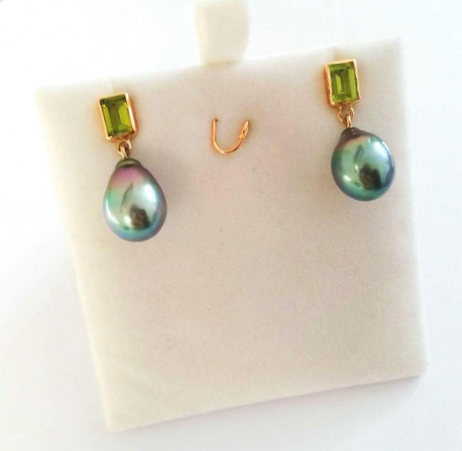 Tahiti pearl earrings