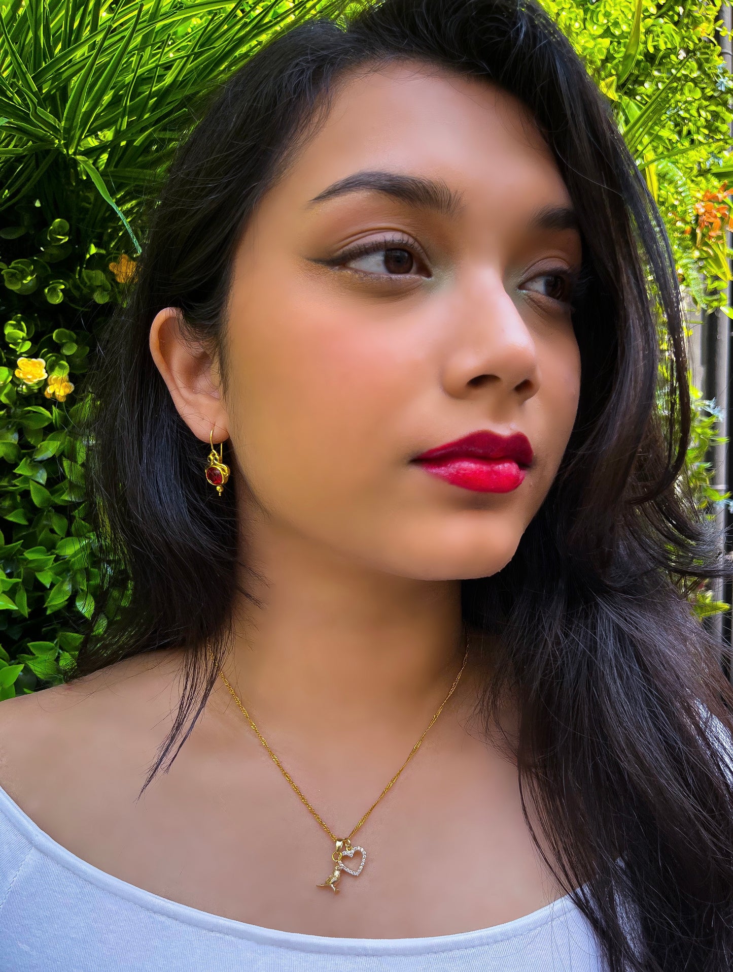 Pendant small b