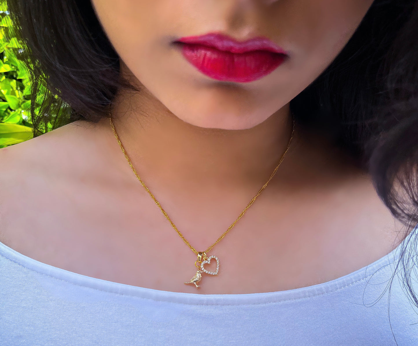 Pendant small b