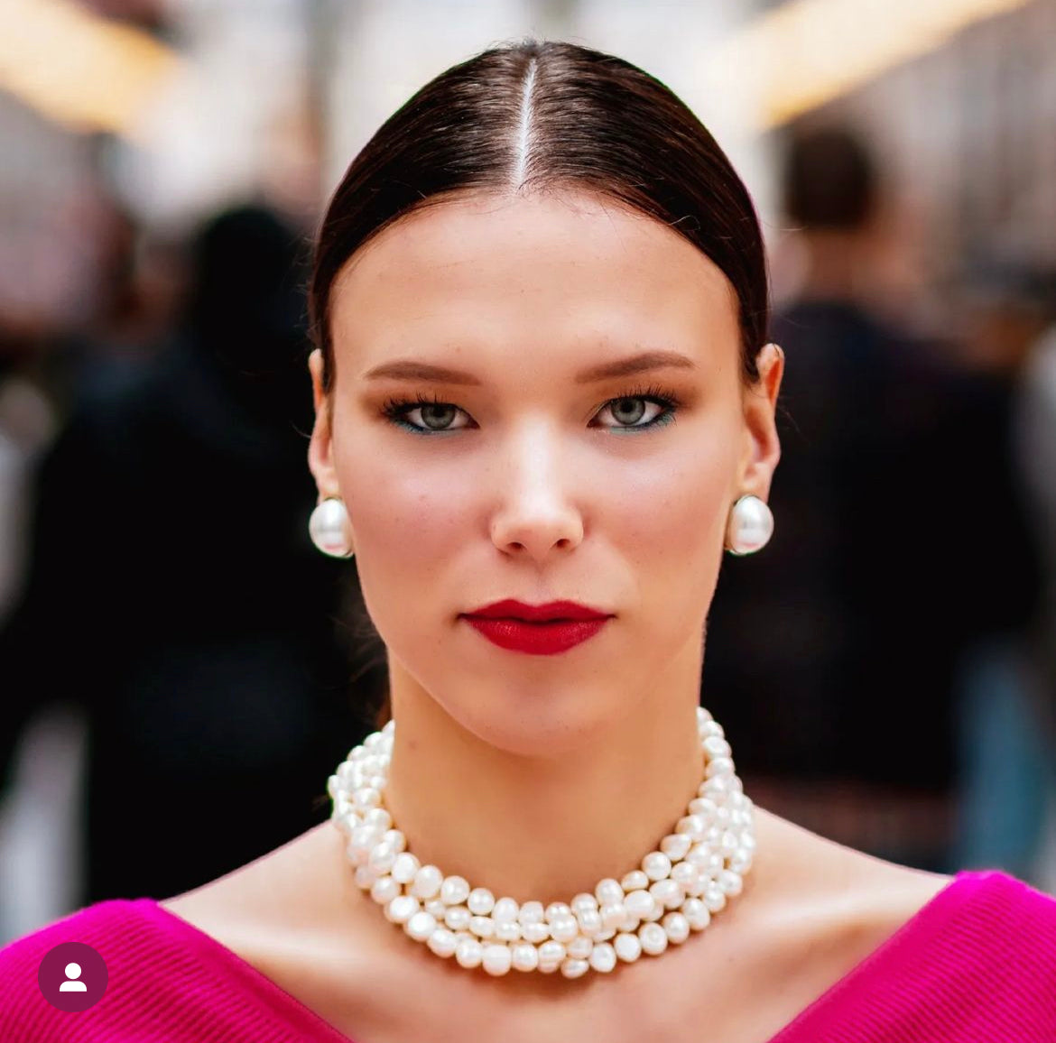 Baroque pearl necklace