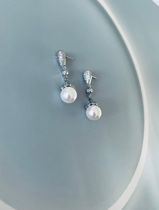 White gold pearl
