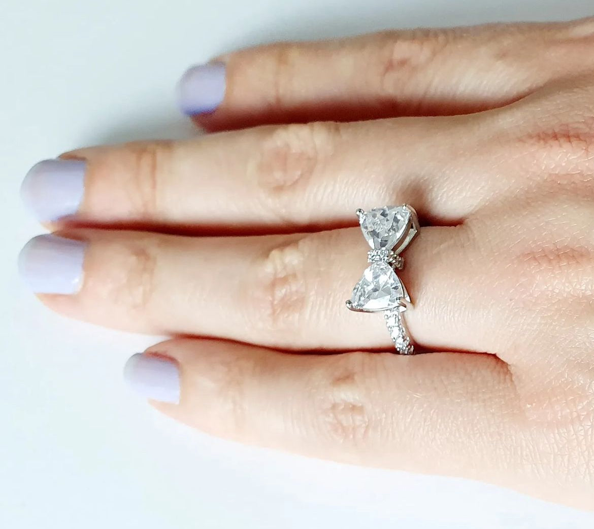 Bow tie silver ring