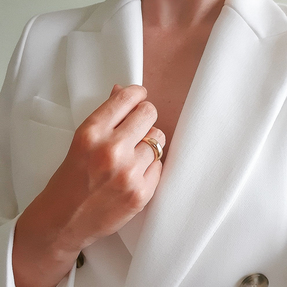 Bague dorée lisse